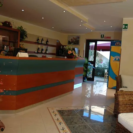 Santa Rosa Centro Vacanze Hotel 3*
