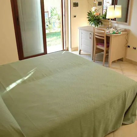 Santa Rosa Centro Vacanze 3* Sangineto